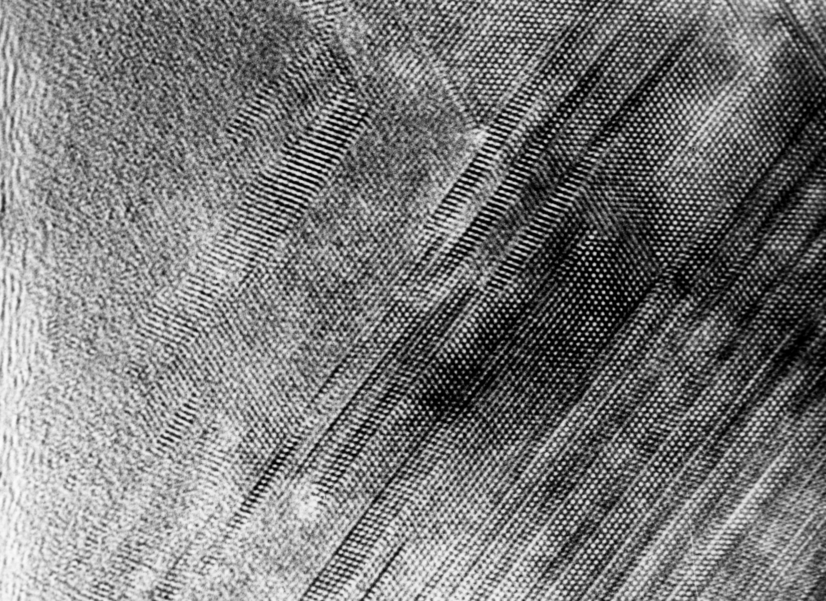 Grote foto van een elektronenmicroscoopbeeld van atomen